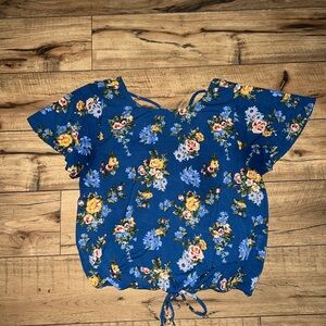 Blue floral crop top